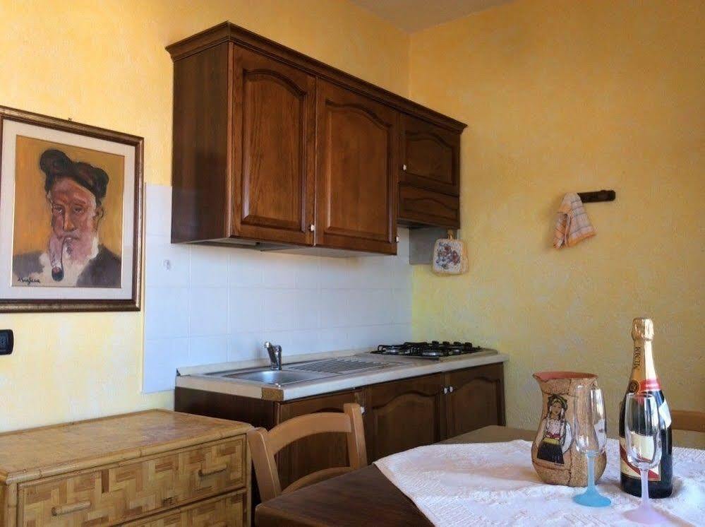 Appartamenti Le Gemme Palau Extérieur photo